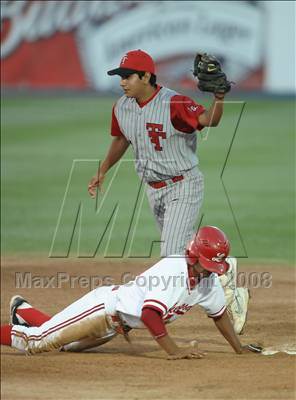 Thumbnail 2 in Tustin vs. Lakewood (CIF SS D1 Playoff) photogallery.