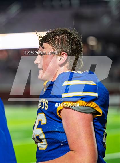 Thumbnail 1 in Hardin vs. Hitchcock (UIL 3A D1 Football Area) photogallery.