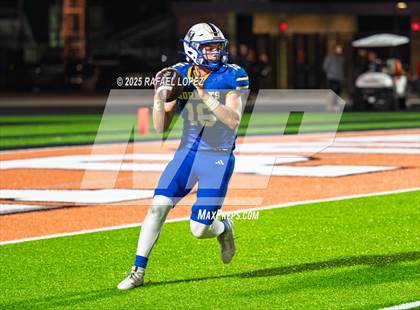 Thumbnail 1 in Hardin vs. Hitchcock (UIL Football 3A D1 Area) photogallery.