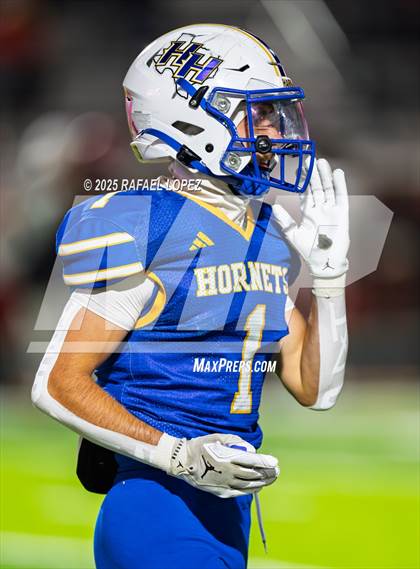 Thumbnail 1 in Hardin vs. Hitchcock (UIL Football 3A D1 Area) photogallery.