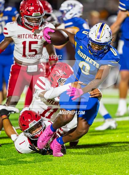 Thumbnail 2 in Hardin vs. Hitchcock (UIL Football 3A D1 Area) photogallery.