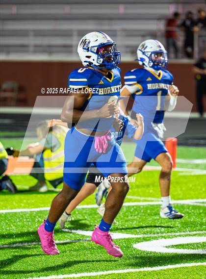 Thumbnail 1 in Hardin vs. Hitchcock (UIL Football 3A D1 Area) photogallery.