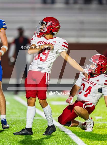 Thumbnail 3 in Hardin vs. Hitchcock (UIL Football 3A D1 Area) photogallery.