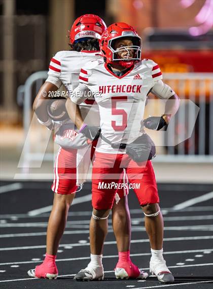 Thumbnail 2 in Hardin vs. Hitchcock (UIL Football 3A D1 Area) photogallery.