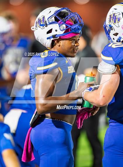 Thumbnail 2 in Hardin vs. Hitchcock (UIL 3A D1 Football Area) photogallery.