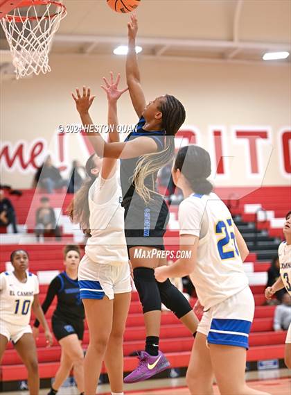 Thumbnail 1 in Windward vs. El Camino Real (Battle at the Beach) photogallery.