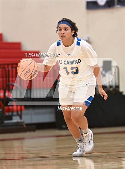 Thumbnail 3 in Windward vs. El Camino Real (Battle at the Beach) photogallery.