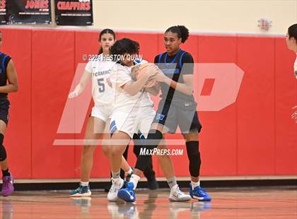 Thumbnail 2 in Windward vs. El Camino Real (Battle at the Beach) photogallery.