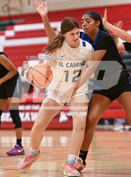 Thumbnail 2 in Windward vs. El Camino Real (Battle at the Beach) photogallery.