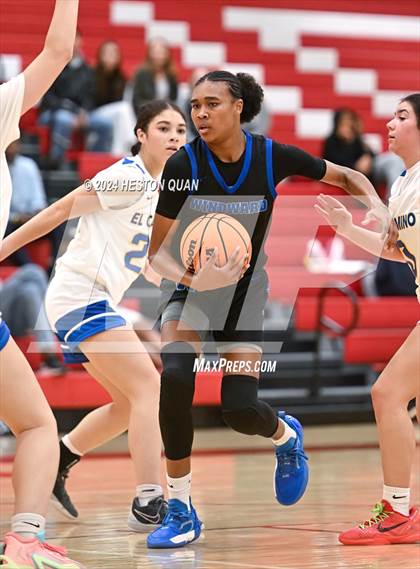 Thumbnail 3 in Windward vs. El Camino Real (Battle at the Beach) photogallery.