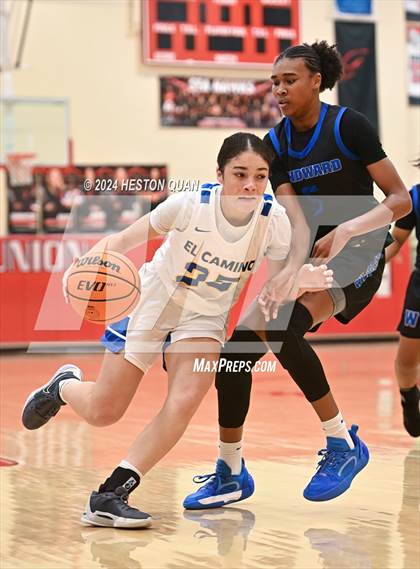 Thumbnail 2 in Windward vs. El Camino Real (Battle at the Beach) photogallery.