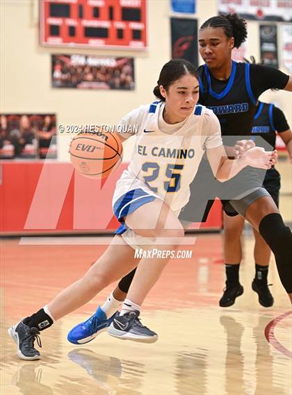 Thumbnail 1 in Windward vs. El Camino Real (Battle at the Beach) photogallery.