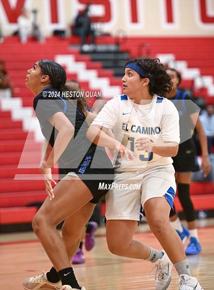 Thumbnail 1 in Windward vs. El Camino Real (Battle at the Beach) photogallery.