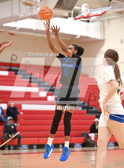 Thumbnail 1 in Windward vs. El Camino Real (Battle at the Beach) photogallery.