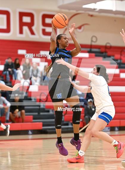 Thumbnail 1 in Windward vs. El Camino Real (Battle at the Beach) photogallery.