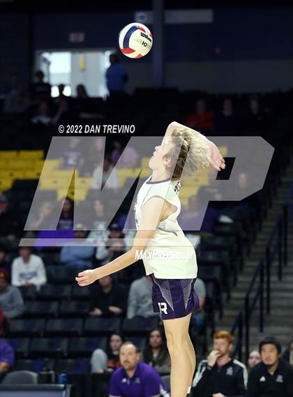 Thumbnail 1 in Glen Allen vs James River Midlothian (VHSL Class 5 State Final) photogallery.