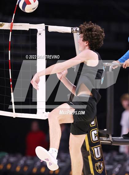 Thumbnail 2 in Glen Allen vs James River Midlothian (VHSL Class 5 State Final) photogallery.