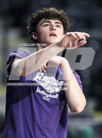 Thumbnail 1 in Glen Allen vs James River Midlothian (VHSL Class 5 State Final) photogallery.