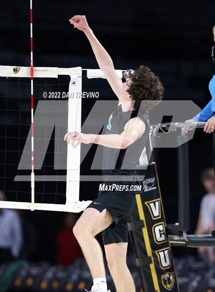 Thumbnail 1 in Glen Allen vs James River Midlothian (VHSL Class 5 State Final) photogallery.