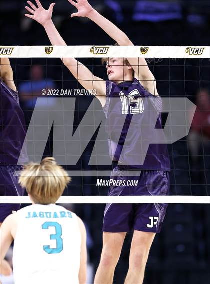 Thumbnail 1 in Glen Allen vs James River Midlothian (VHSL Class 5 State Final) photogallery.