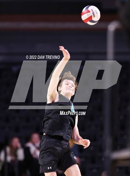 Thumbnail 2 in Glen Allen vs James River Midlothian (VHSL Class 5 State Final) photogallery.
