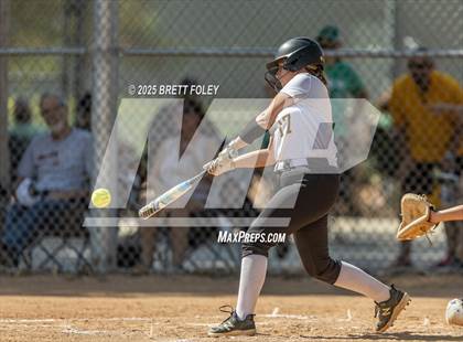 Thumbnail 1 in Fremont vs. Lincoln Southeast photogallery.