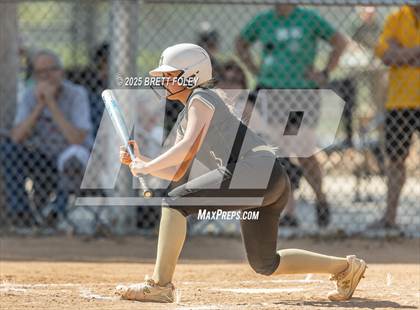 Thumbnail 3 in Fremont vs. Lincoln Southeast photogallery.