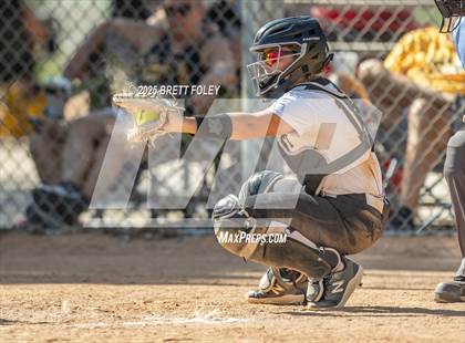 Thumbnail 1 in Fremont vs. Lincoln Southeast photogallery.