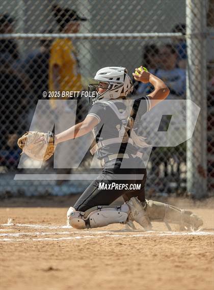 Thumbnail 1 in Fremont vs. Lincoln Southeast photogallery.