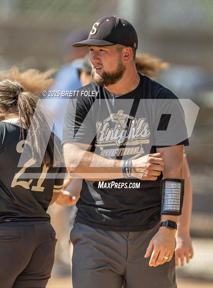 Thumbnail 1 in Fremont vs. Lincoln Southeast photogallery.