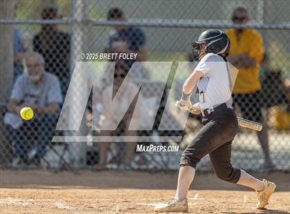 Thumbnail 1 in Fremont vs. Lincoln Southeast photogallery.