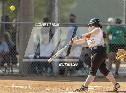Thumbnail 3 in Fremont vs. Lincoln Southeast photogallery.