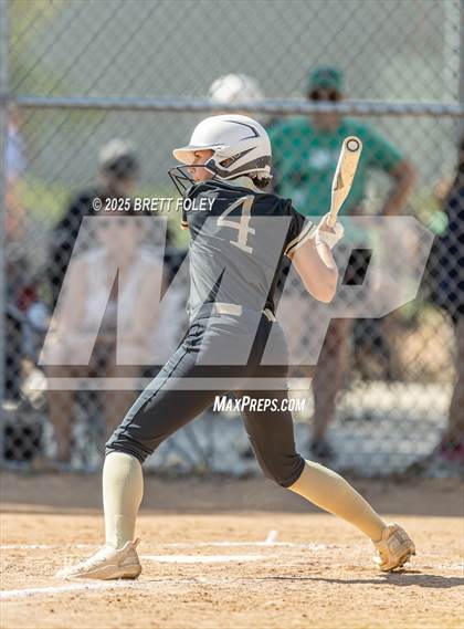 Thumbnail 1 in Fremont vs. Lincoln Southeast photogallery.