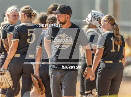 Thumbnail 3 in Fremont vs. Lincoln Southeast photogallery.