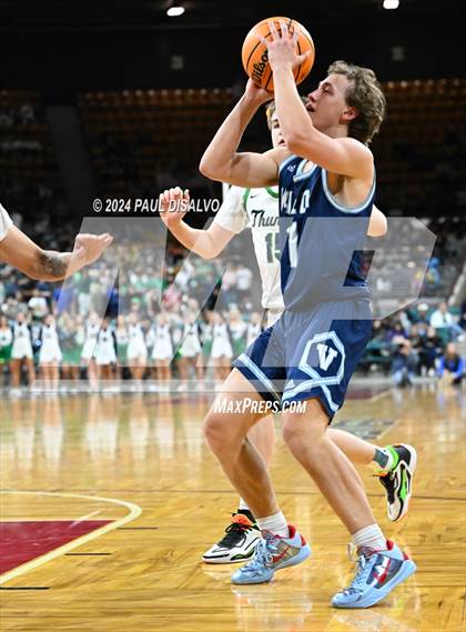 Thumbnail 2 in ThunderRidge vs. Valor Christian (CHSAA 6A State Final) photogallery.