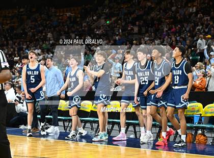 Thumbnail 3 in ThunderRidge vs. Valor Christian (CHSAA 6A State Final) photogallery.