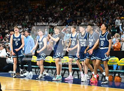 Thumbnail 1 in ThunderRidge vs. Valor Christian (CHSAA 6A State Final) photogallery.