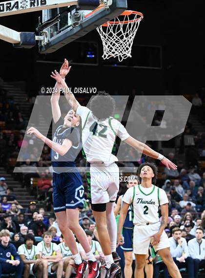 Thumbnail 1 in ThunderRidge vs. Valor Christian (CHSAA 6A State Final) photogallery.