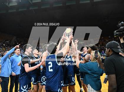 Thumbnail 3 in ThunderRidge vs. Valor Christian (CHSAA 6A State Final) photogallery.