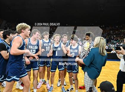 Thumbnail 1 in ThunderRidge vs. Valor Christian (CHSAA 6A State Final) photogallery.