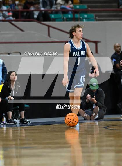 Thumbnail 2 in ThunderRidge vs. Valor Christian (CHSAA 6A State Final) photogallery.