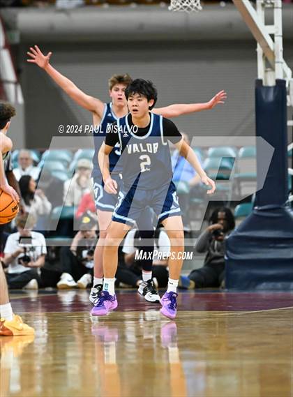 Thumbnail 2 in ThunderRidge vs. Valor Christian (CHSAA 6A State Final) photogallery.