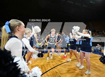 Thumbnail 1 in ThunderRidge vs. Valor Christian (CHSAA 6A State Final) photogallery.