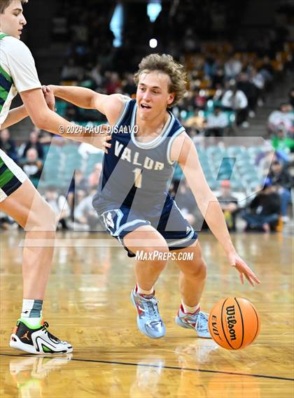 Thumbnail 3 in ThunderRidge vs. Valor Christian (CHSAA 6A State Final) photogallery.