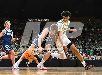 Thumbnail 2 in ThunderRidge vs. Valor Christian (CHSAA 6A State Final) photogallery.