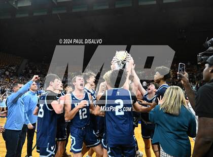 Thumbnail 3 in ThunderRidge vs. Valor Christian (CHSAA 6A State Final) photogallery.