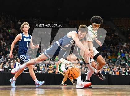 Thumbnail 2 in ThunderRidge vs. Valor Christian (CHSAA 6A State Final) photogallery.