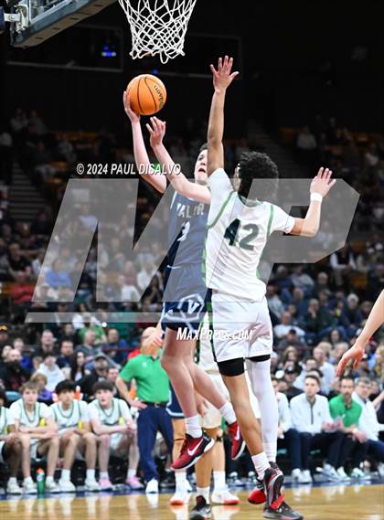 Thumbnail 1 in ThunderRidge vs. Valor Christian (CHSAA 6A State Final) photogallery.