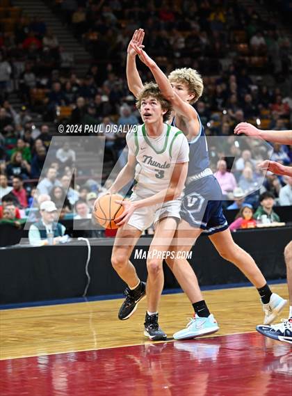 Thumbnail 3 in ThunderRidge vs. Valor Christian (CHSAA 6A State Final) photogallery.