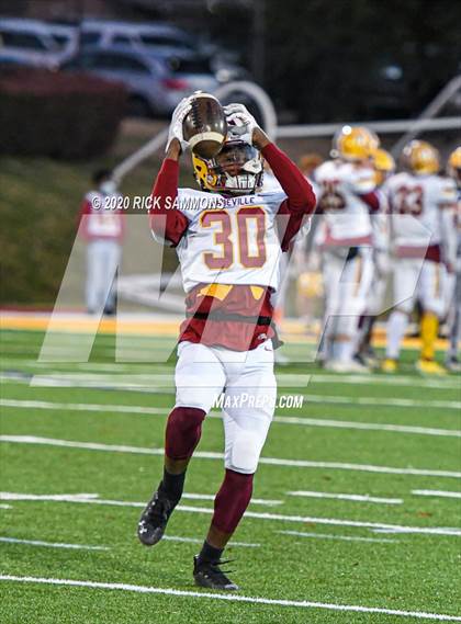 Thumbnail 2 in Abbeville vs. Marion (SCHSL Class AA Final)  photogallery.